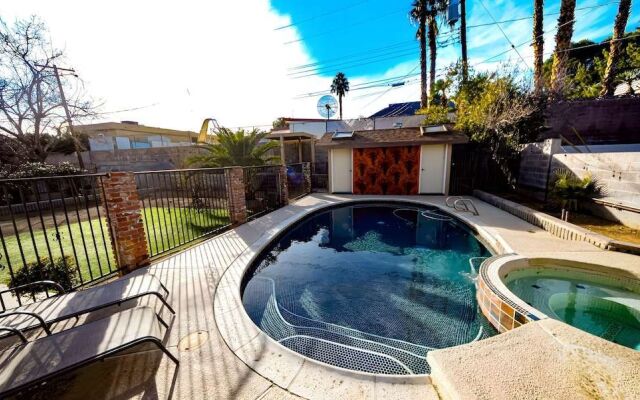Las Vegas Pool House