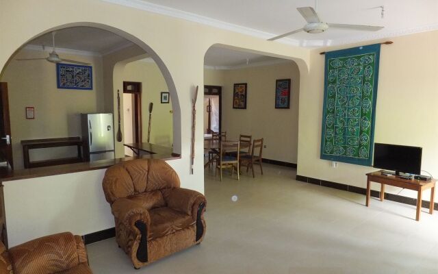 Mnarani Beach Cottages