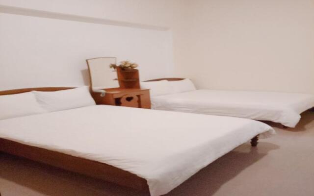 Quang Chien Hotel by Zuzu