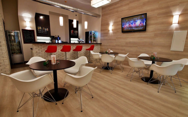 Hotel Adeba