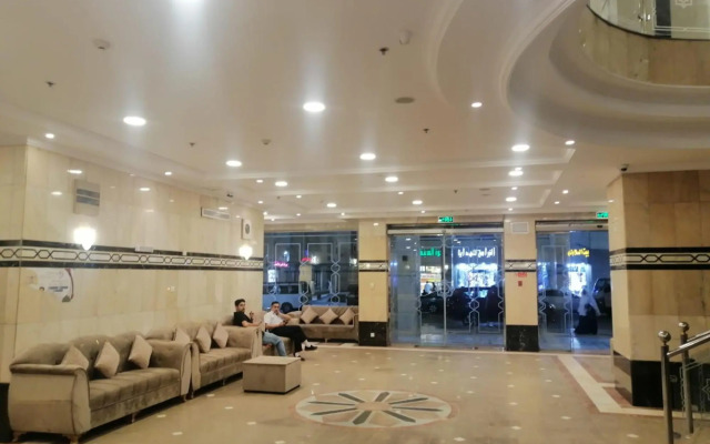 Hayah Grand Hotel