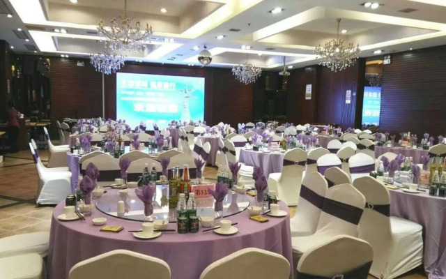 Shen Long Media Hotel