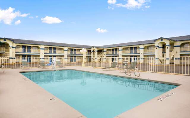 Travelodge by Wyndham Killeen/Fort Hood