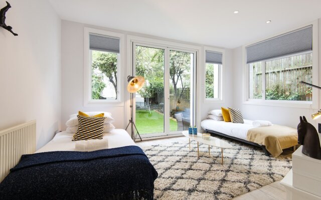 The Earl's Court Garden Gem - NKN