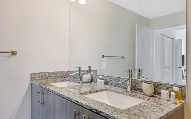 Modern Downtown Doral One-Bedroom Apt