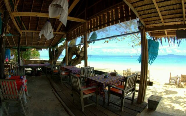 Phi Phi Rantee Beach Resort
