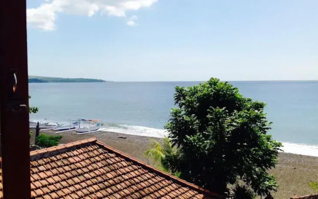 Lily Amed Beach Bungalows