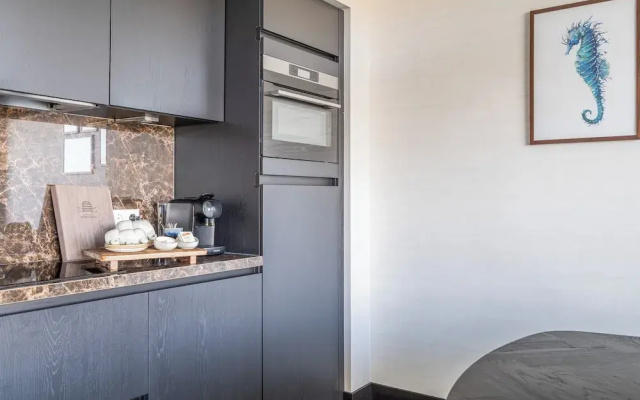 Lavish Apartment With Private Sauna