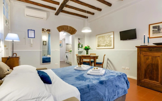 Rome as you feel - Piazza dei Satiri Studio