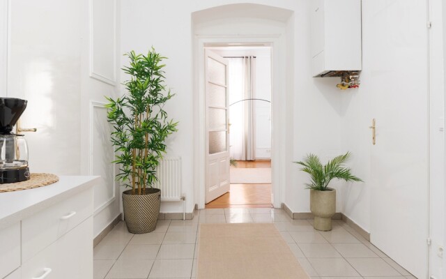 Designer Apartments - Near Schönbrunn