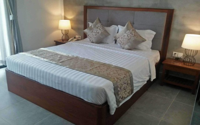 Phoenix Sea View Hotel
