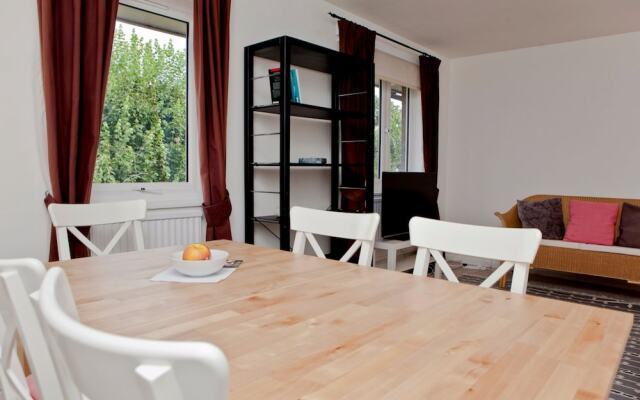 Warm East London Apartment - Sleeps 4