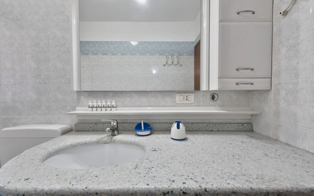 Fortino Roomy Apartment