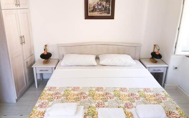Athos Guesthouse