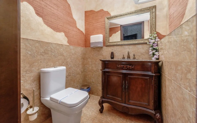 Art Suites on Deribasovskaya 10
