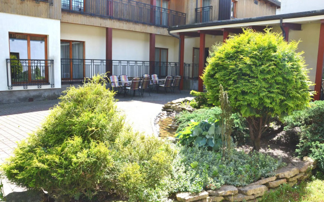 Regina Hotel