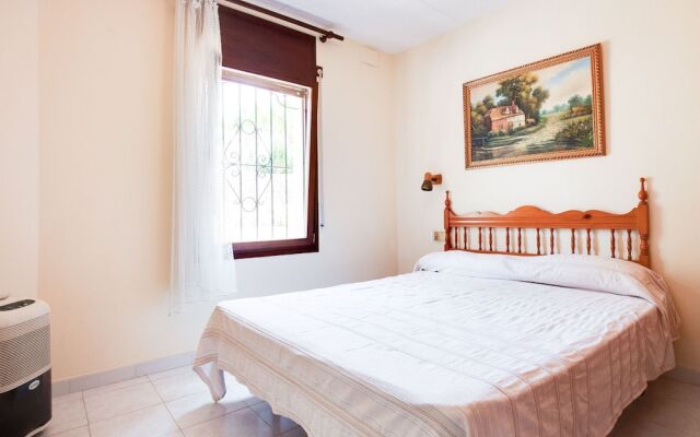 Chic Holiday Home in Playa de Pals With Terrace