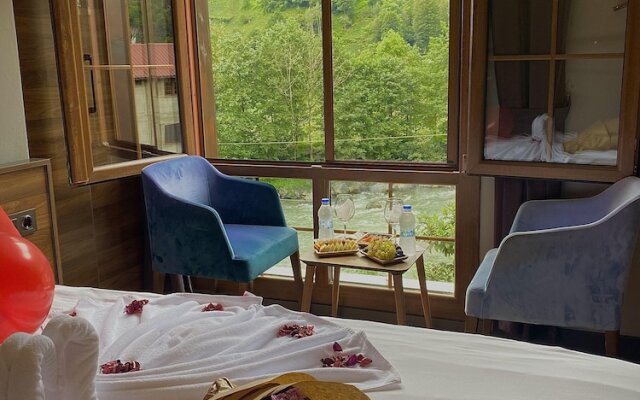 River Didi Hotel