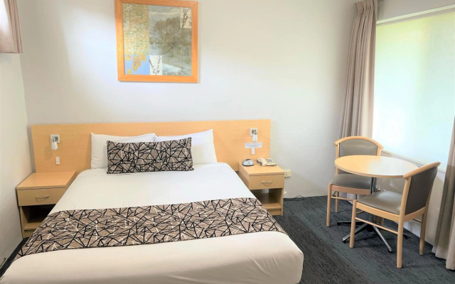 Bathurst Motor Inn