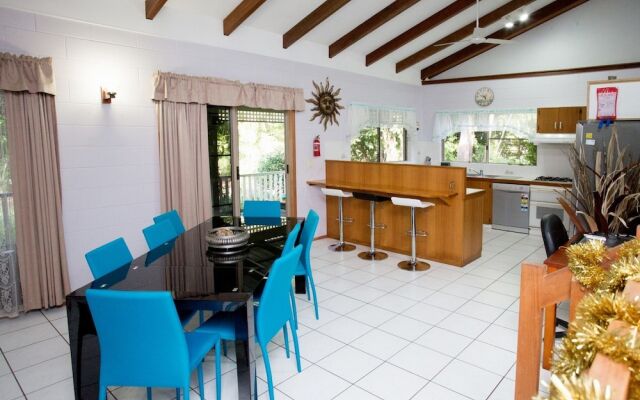 Rain Forest Retreat Jubilee Pocket