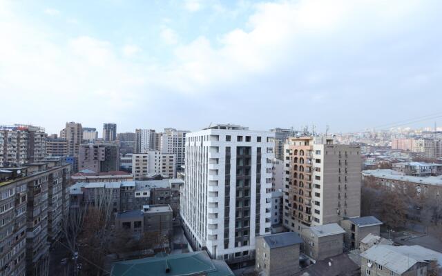 Stay Inn on Eznik Kokhbatsi Street 16