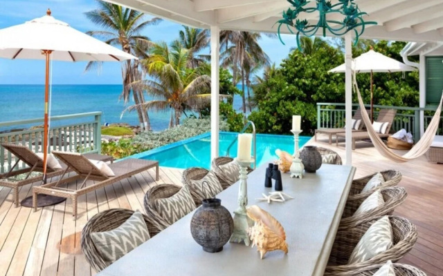 Sunny Vacation Villa 11
