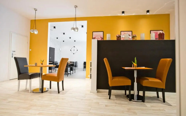 Platinum Apartments Aparthotel