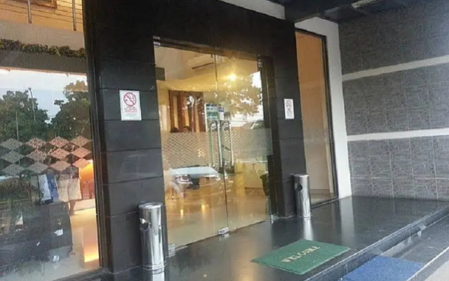 Zuzu Pasar Minggu – Outside – Jakarta