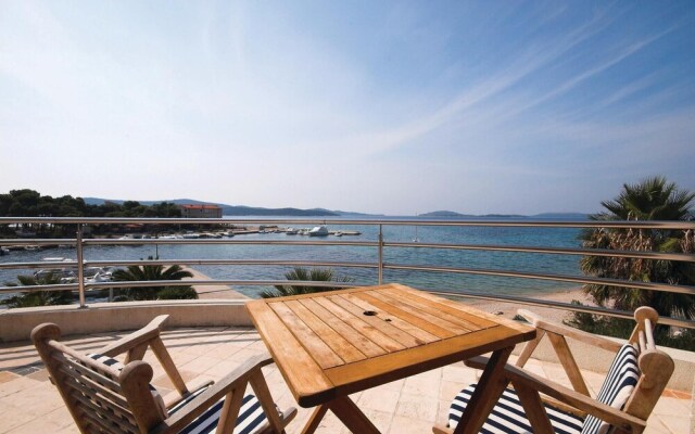 Awesome Home in Zaboric With 5 Bedrooms and Internet
