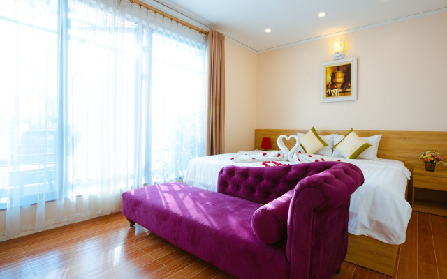 Royal Hotel