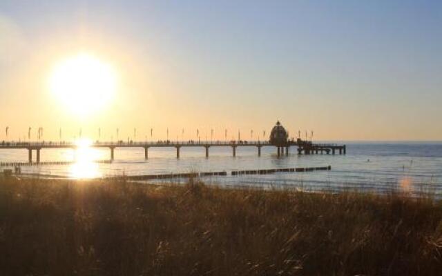 Logierhaus Friedrich -Ferienwohnung Strandperle - 1.Reihe