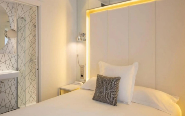 Nouvel Hotel Eiffel