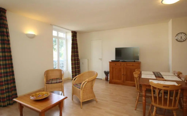 Appartement La Bourboule, 2 pièces, 5 personnes - FR-1-608-56