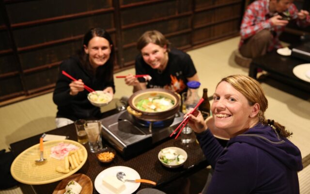 Asuka Guest House - Hostel