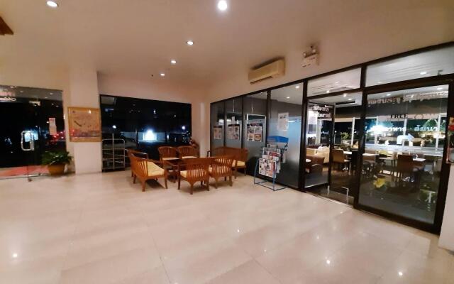 Maneerote Hotel Surin