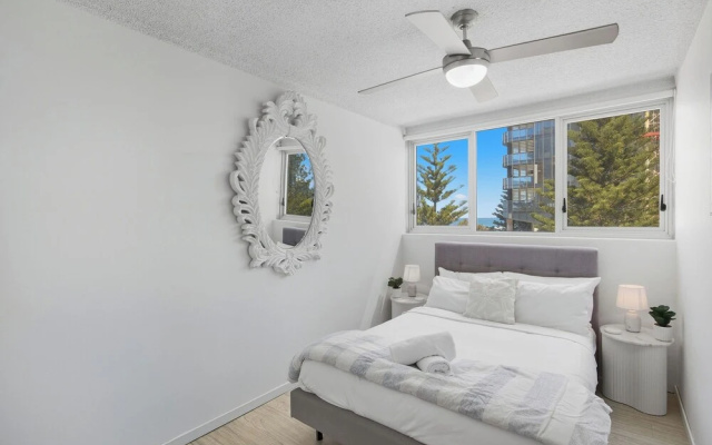 Oceanfront Serenity At Main Beach – Guest Rooms – Gold Coast