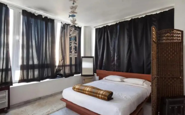 Urban Downtown Studio East