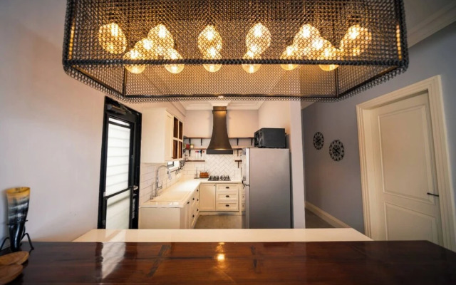 The Iron Throne A Bespoke Got' Theme Penthouse