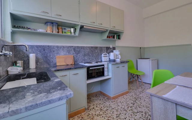 Carpe Diem Apartments By Athens Airport