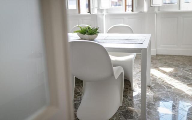 Art View Luxury Apartment