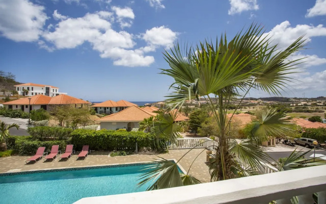 Blue Bay Apartments