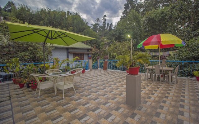 Oyo 30417 Hotel Green View Neelgiri