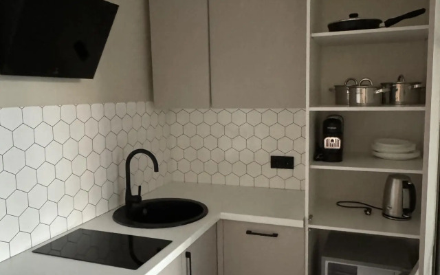 Апартаменты на проезде Золотой Берег, 2Е