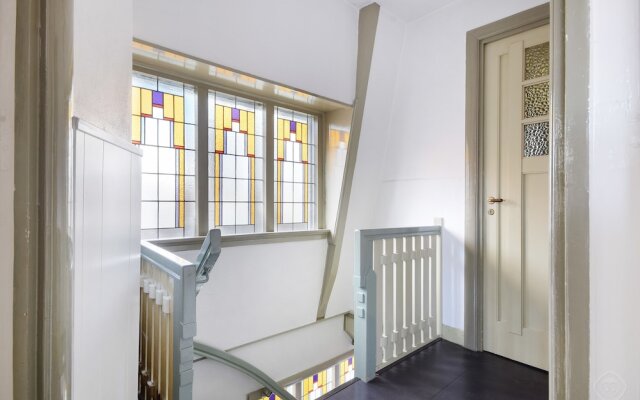 Elegant Riverside Apartment