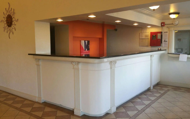 Travelodge by Wyndham LaFayette