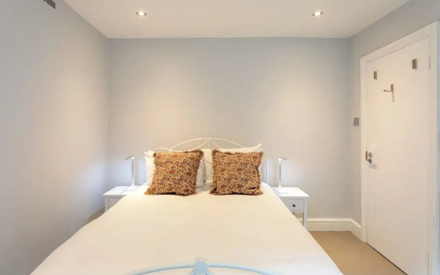 Two Bed Notting Hill Gem