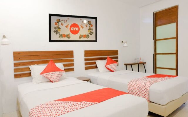 OYO 626 Augustina Home