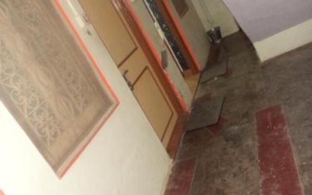 Budget Hotel Ayodhya 87