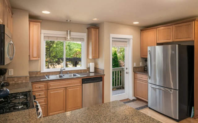 Seattle Vacation Home: Life's A Mountain