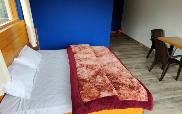 Flyscape Hostel